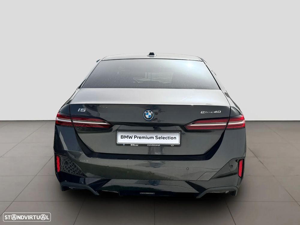 BMW i5 eDrive40 Pack Desportivo M - 5