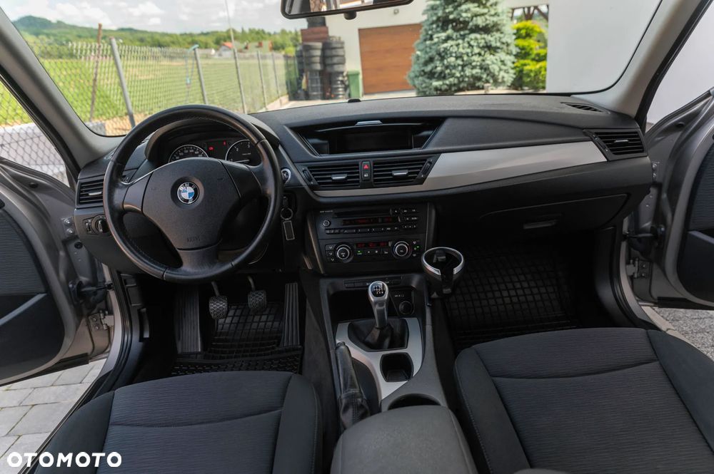 BMW X1 sDrive18d - 34