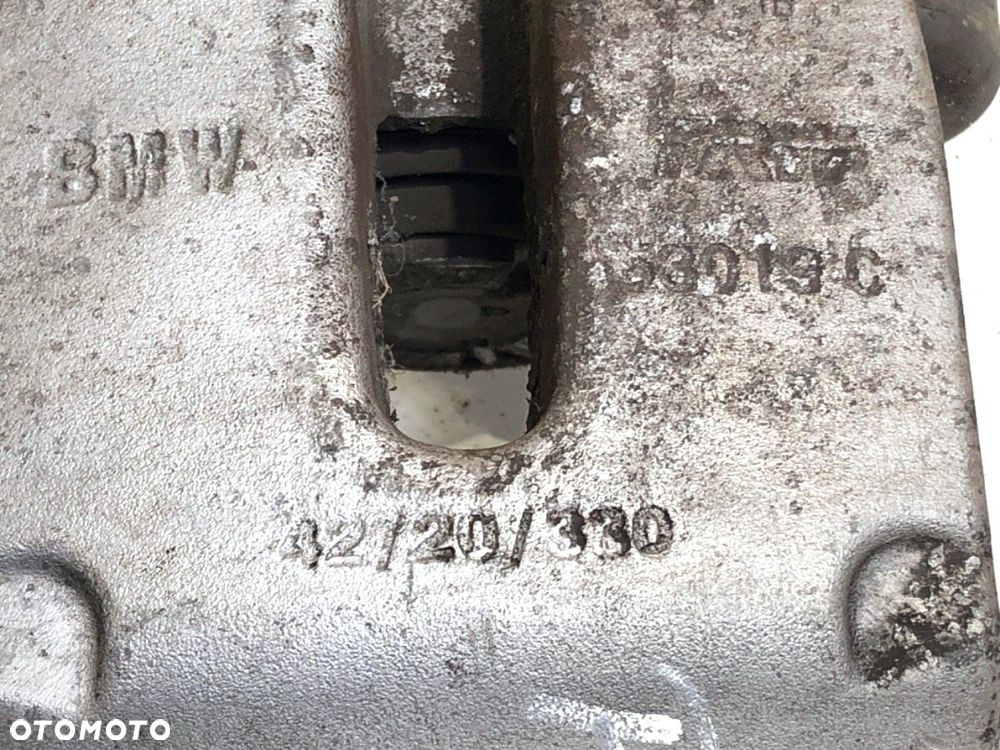 ZACISK PRAWY TYŁ  BMW 5 (G30, F90) 2016 - 2022 530 e Plug-in-Hybrid 135 kW [184 KM] Hybryda silnik - 5