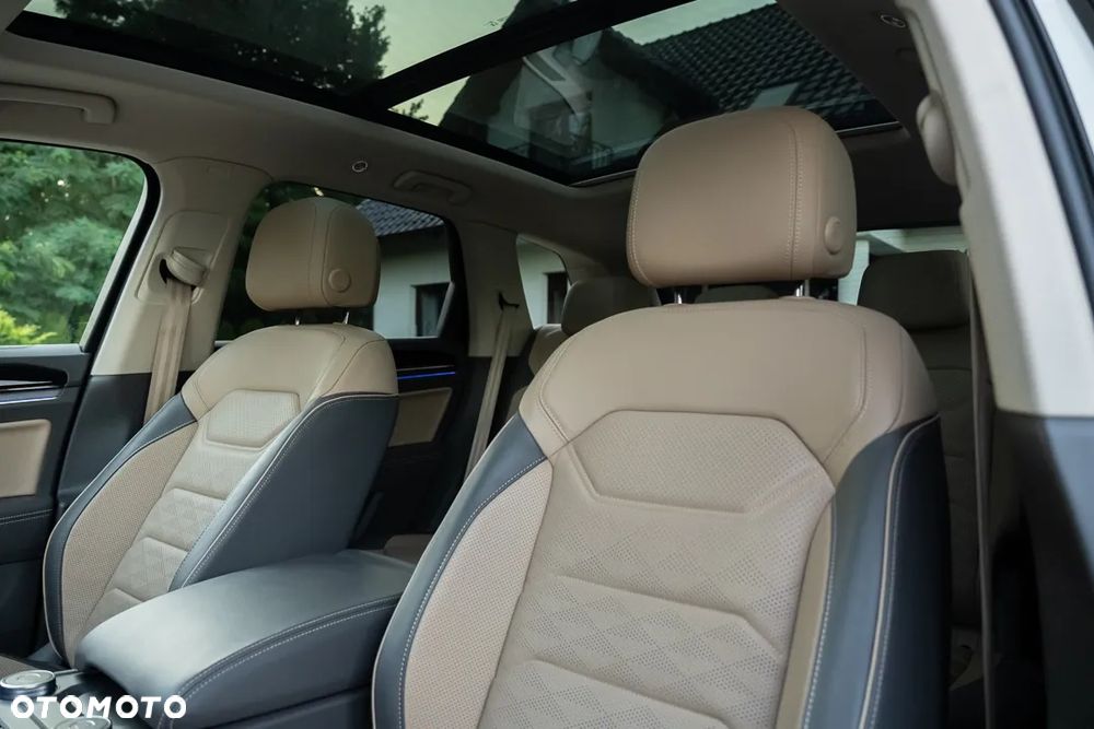 Volkswagen Touareg 3.0 V6 TDI 4Motion DPF Automatik R-Line - 26