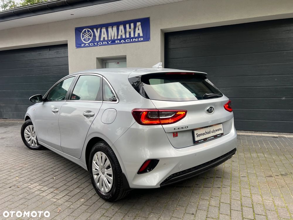 Kia Ceed 1.6 CRDi SCR M - 26