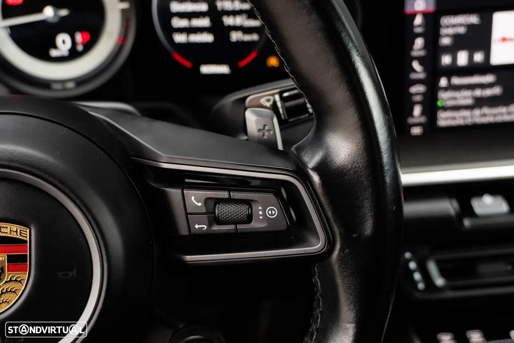 Porsche 911 (992) - 32