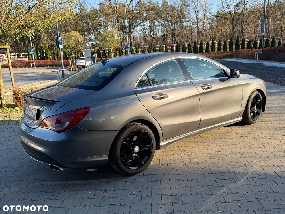 Mercedes-Benz CLA 250 4Matic 7G-DCT Sport - 6