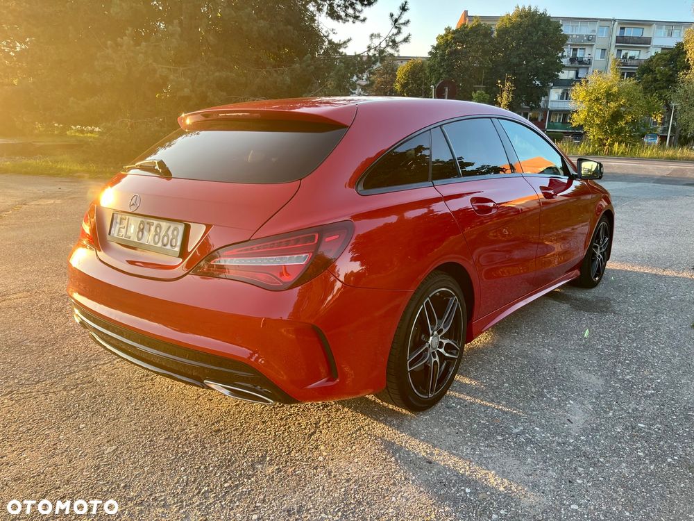 Mercedes-Benz CLA 220 4-Matic AMG Line - 3