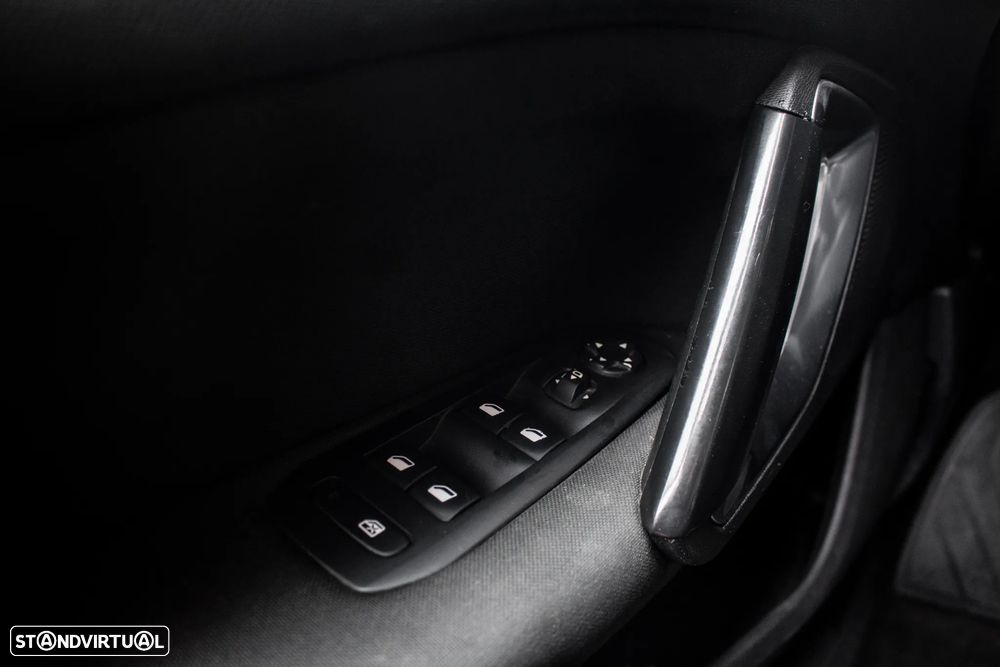 Peugeot 308 SW BlueHDi 130 EAT6 Stop & Start Active - 22