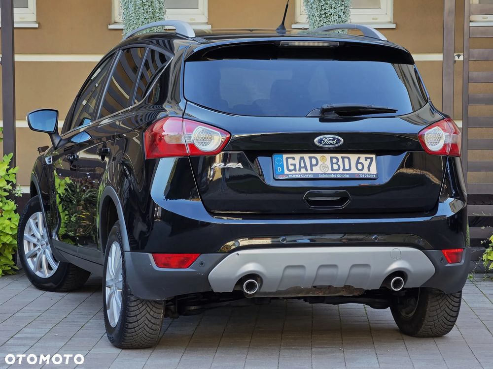 Ford Kuga 2.0 TDCi 4x4 Titanium - 4