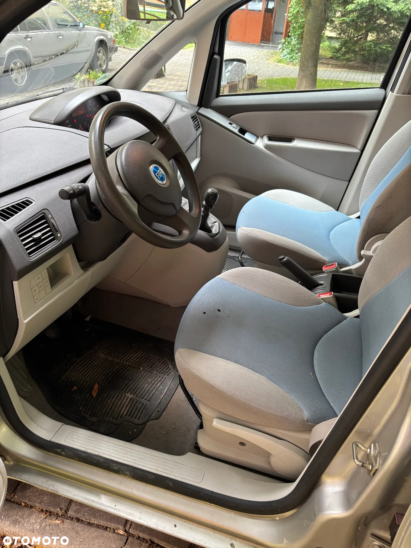 Fiat Idea 1.4 16V Class - 5