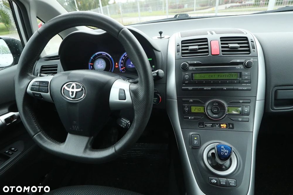 Toyota Auris 1.8 HSD Luna - 13