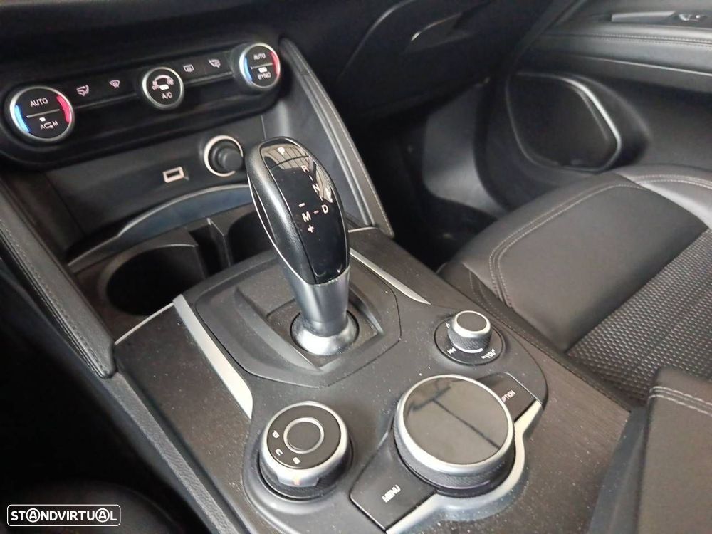 Alfa Romeo Stelvio 2.2 D Super AT8 - 20