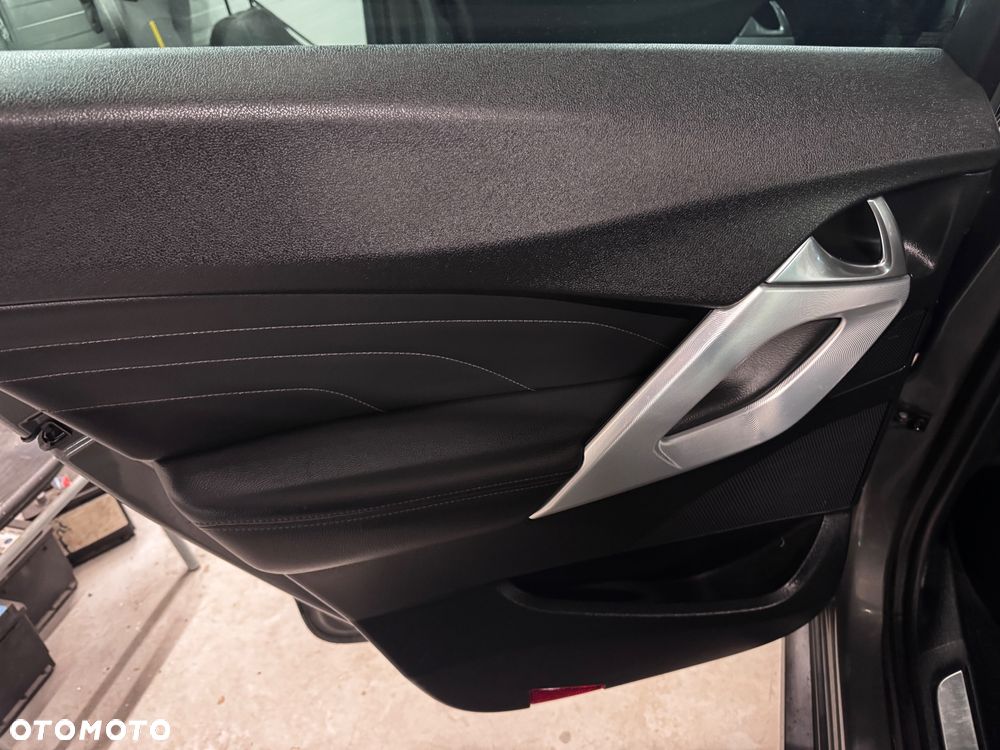 Citroën DS5 Hybrid4 EGS6 SportChic - 6