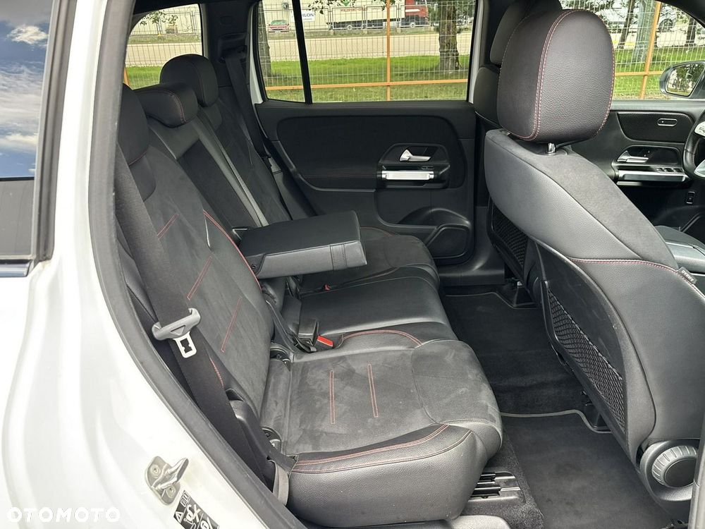 Mercedes-Benz GLB 200 7G-DCT - 17