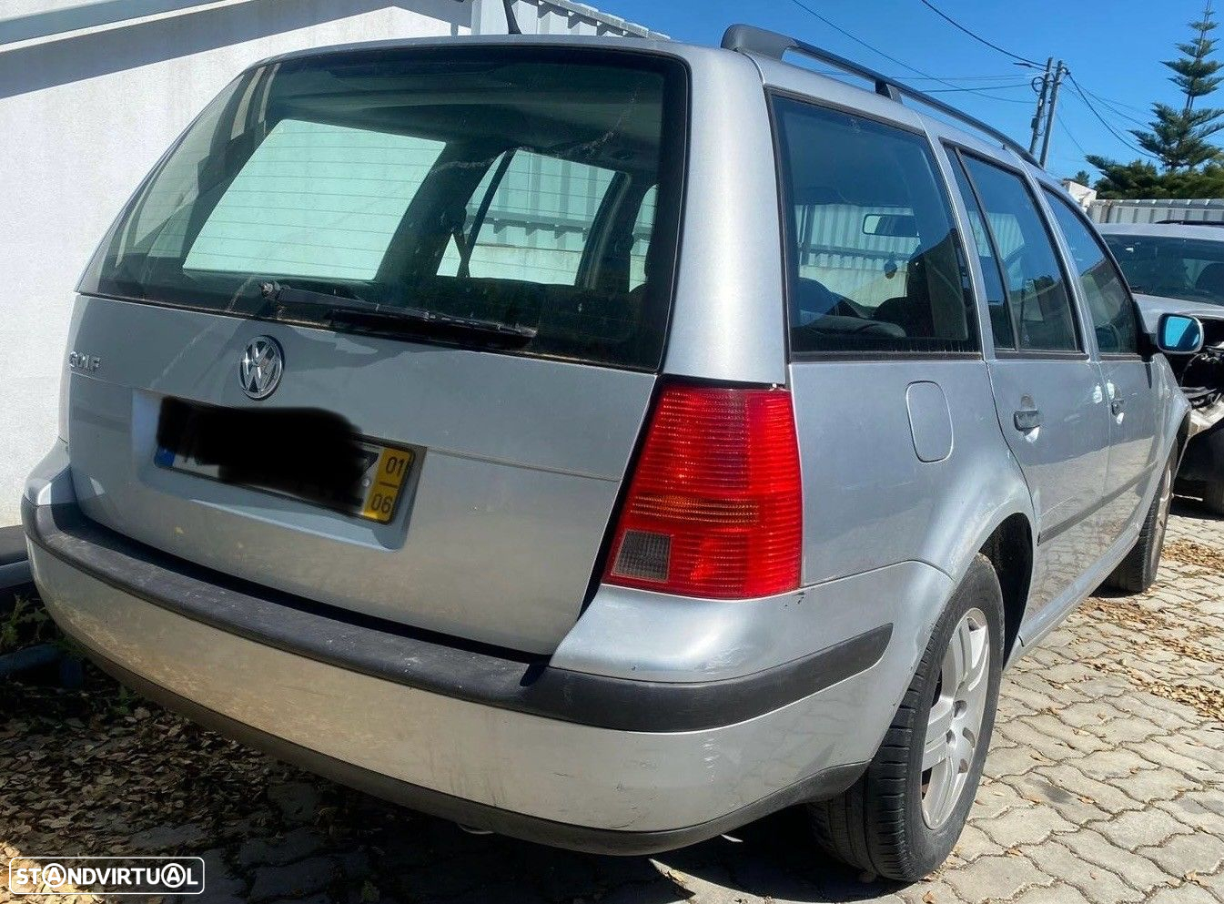 Vw Golf 4 Variant 1.4i de 2001 disponível para peças - 3