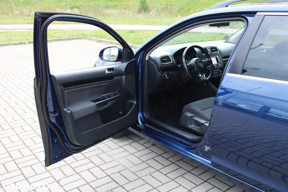 Volkswagen Golf Variant - 19