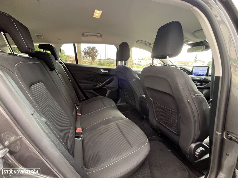 Ford Focus SW 1.0 EcoBoost S&S TITANIUM - 11