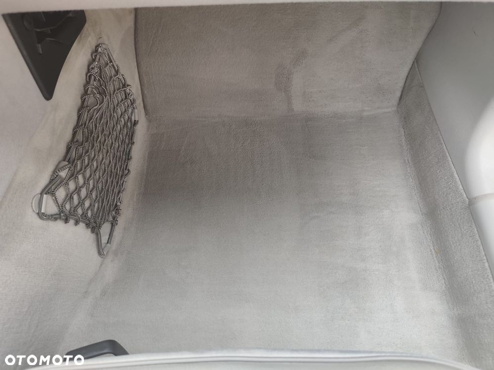 Mercedes-Benz Klasa E 320 T Elegance - 4