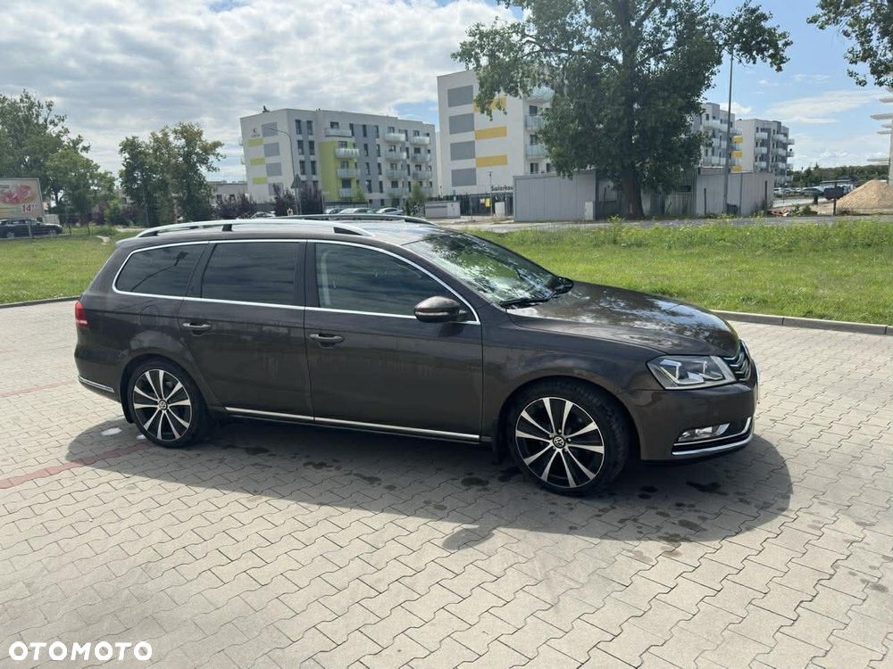 Volkswagen Passat 2.0 TDI DPF DSG Comfortline - 4