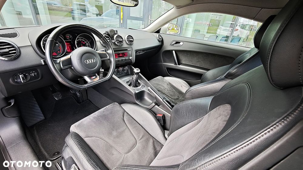 Audi TT Coupé - 24