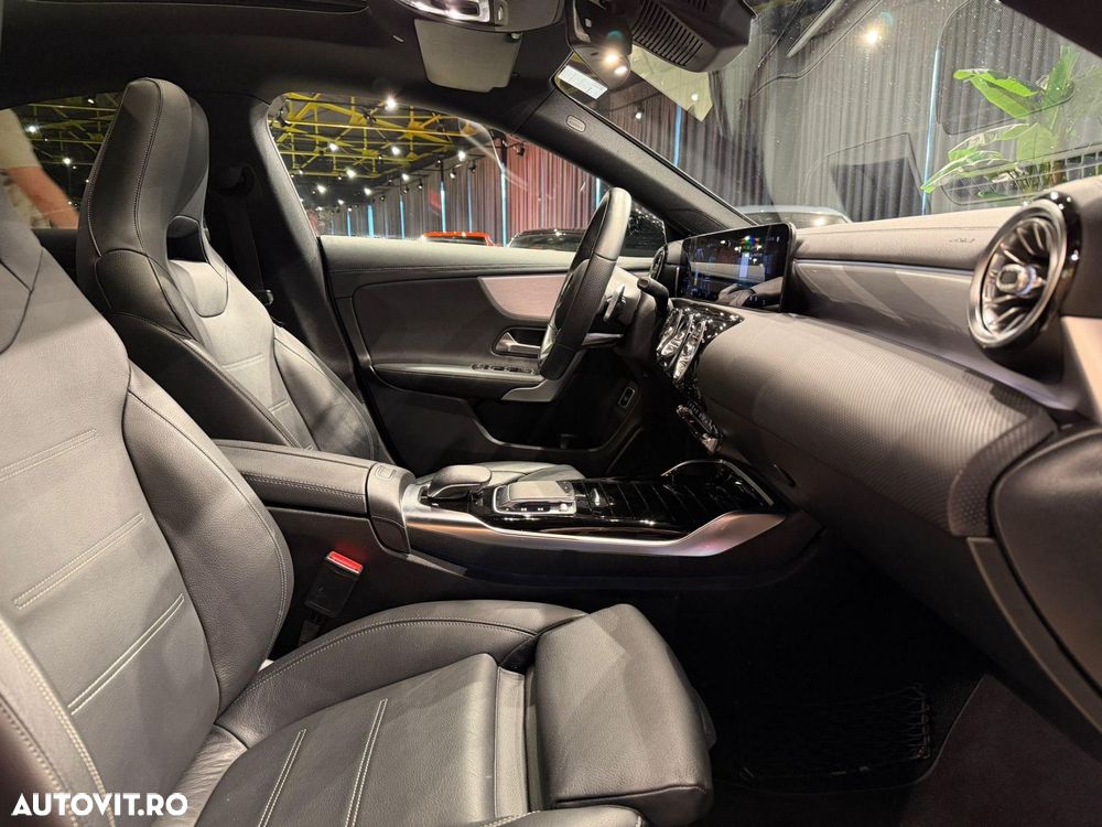 Mercedes-Benz CLA 35 AMG 4MATIC AMG Speedshift 7G-DCT - 25