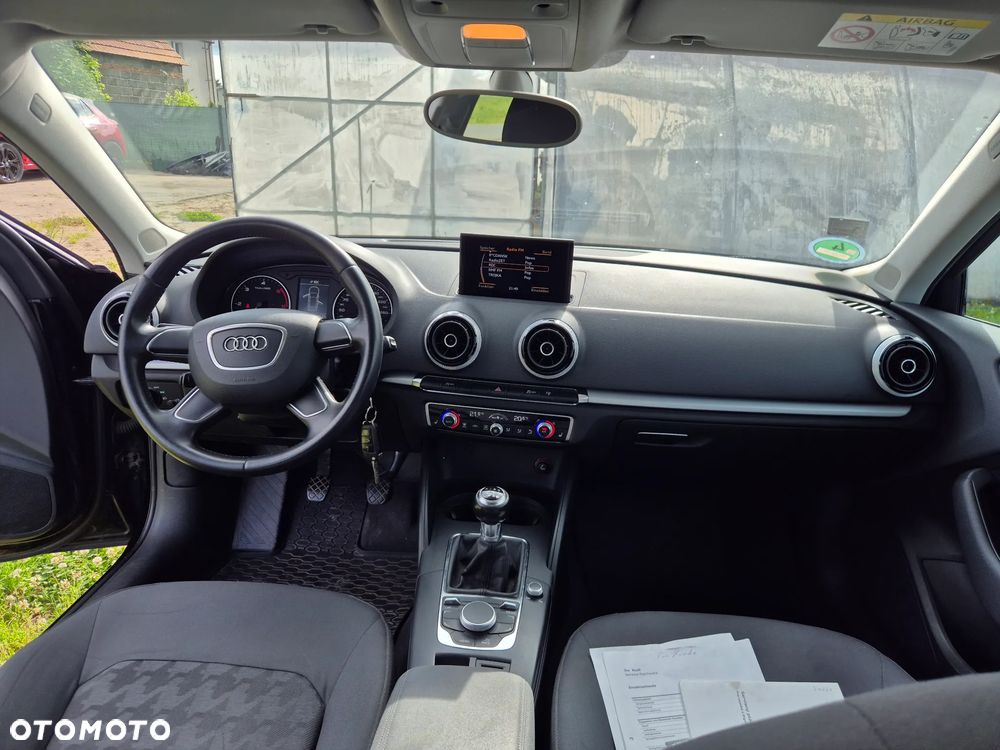 Audi A3 Sportback 1.6 TDI Attraction - 5