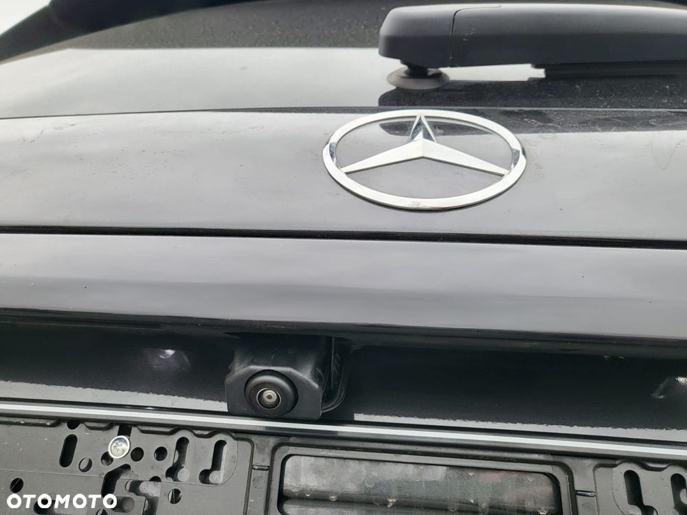 Mercedes-Benz GLC 300 4Matic 9G-TRONIC Exclusive - 6