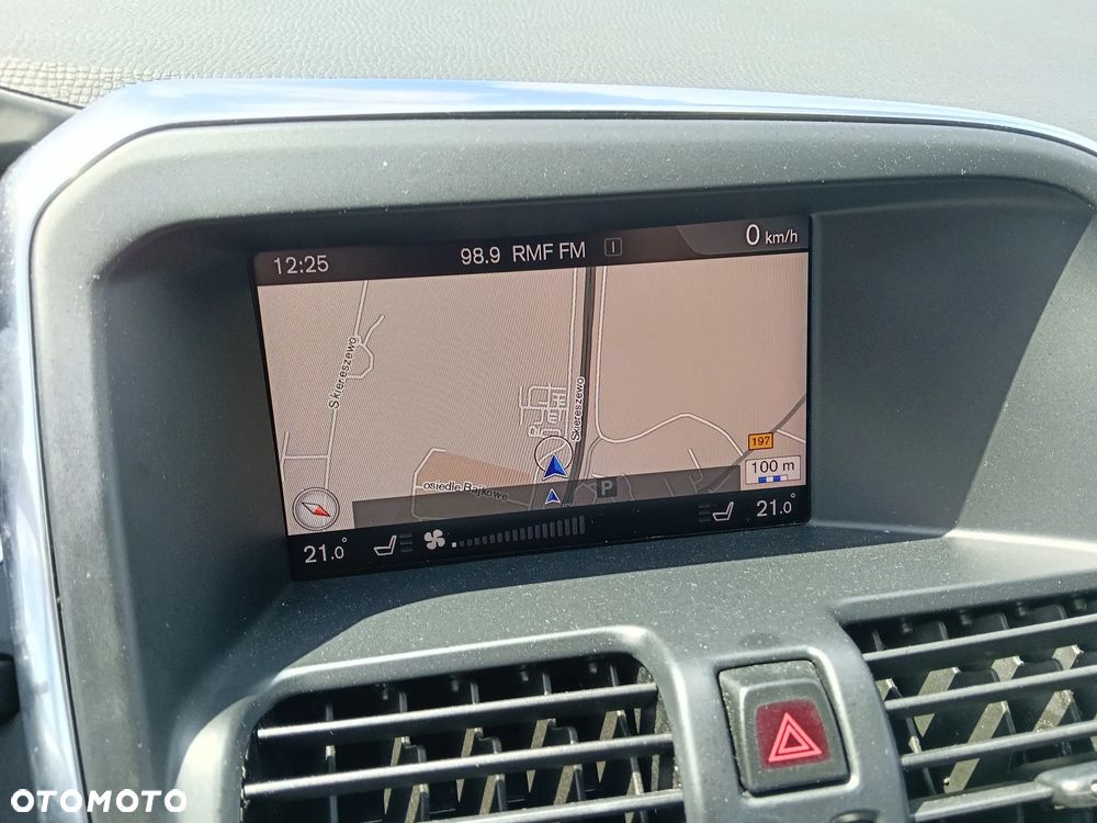 Volvo XC 60 D3 Geartronic Summum - 33