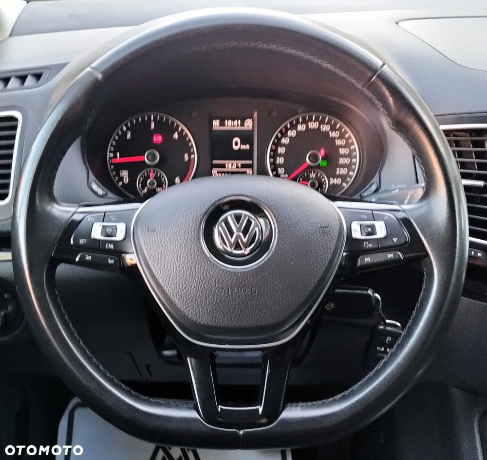 Volkswagen Sharan 2.0 TDI DSG Highline Black Style - 21