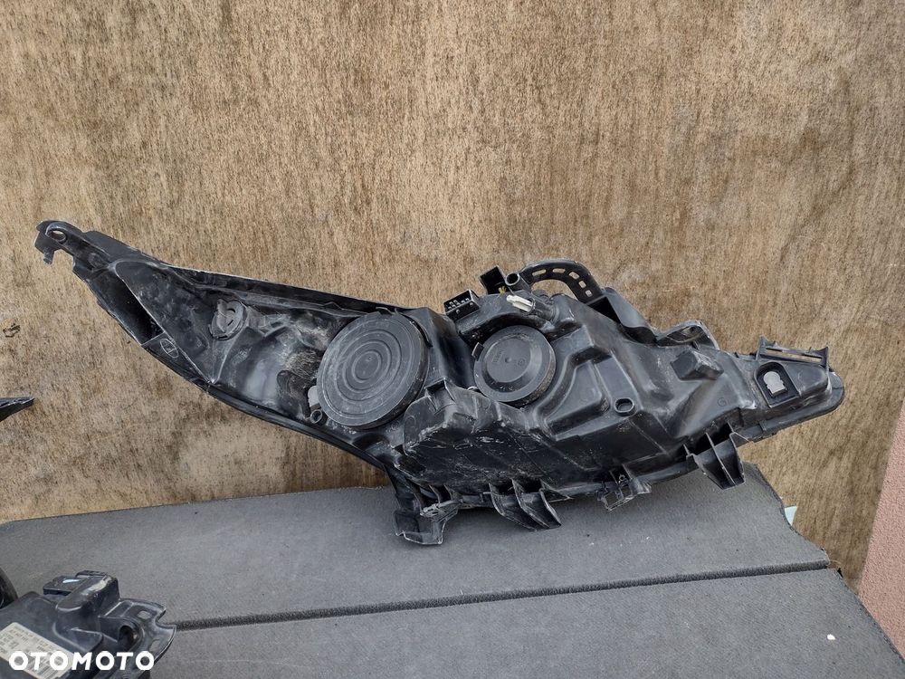 lampa peugeot 207 lewa eu cała - 2