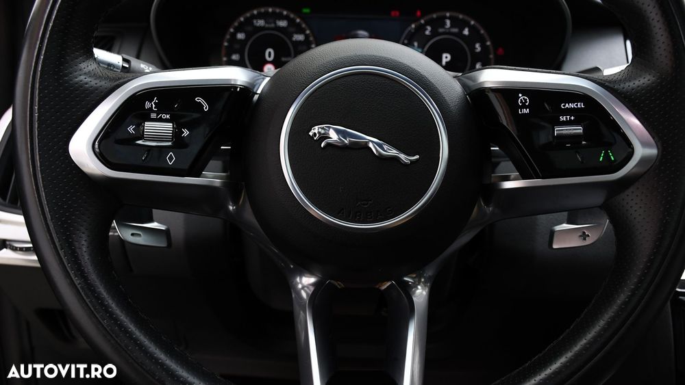 Jaguar E-Pace P300e AWD R-Dynamic HSE - 24