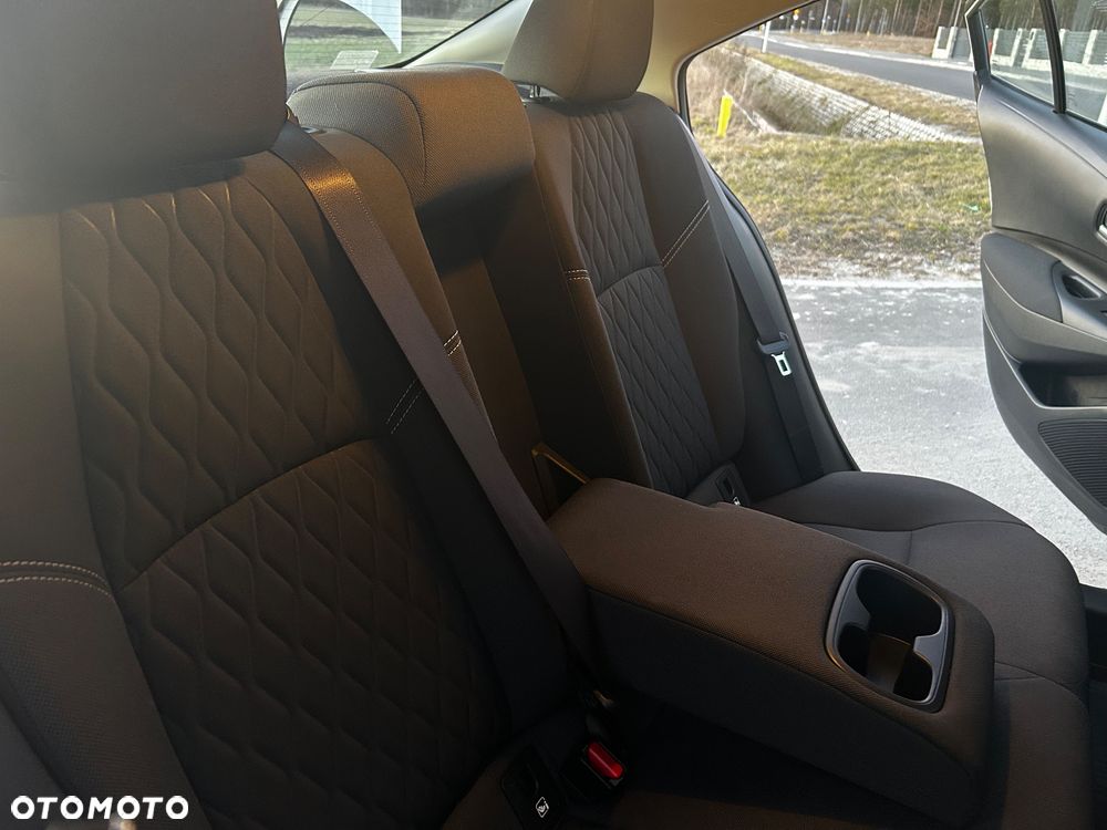 Toyota Corolla 1.6 Comfort - 17