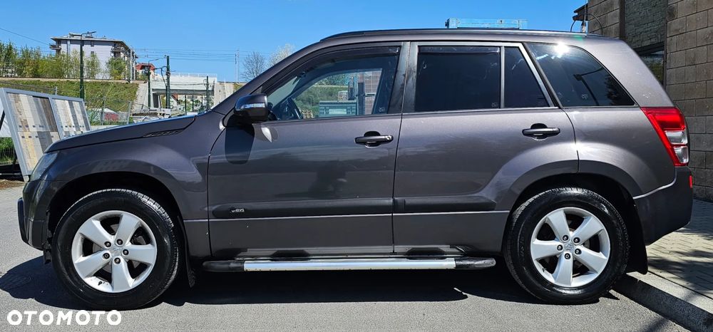 Suzuki Grand Vitara 2.0 De luxe - 11