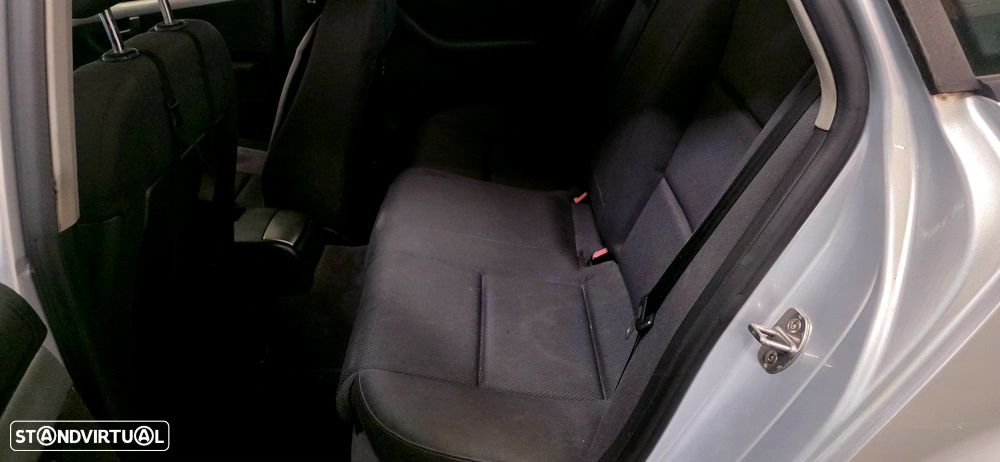 Audi A4 1.9 TDI m6 Sport - 5