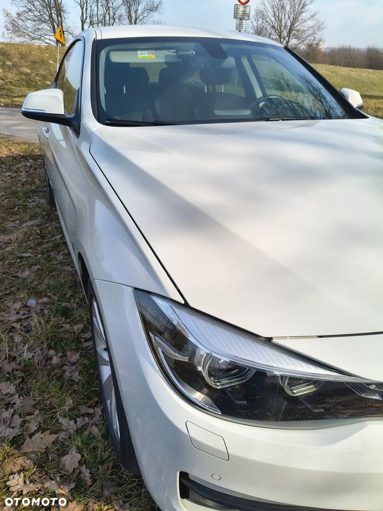 BMW 3GT 320i xDrive - 4