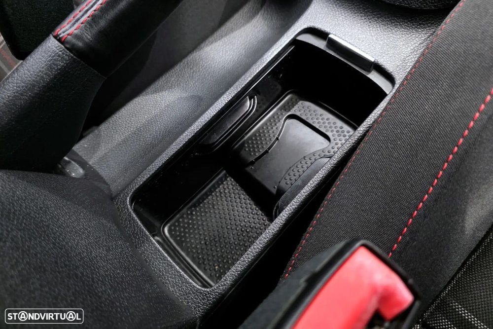 VW Golf 2.0 TSi GTI DSG - 26