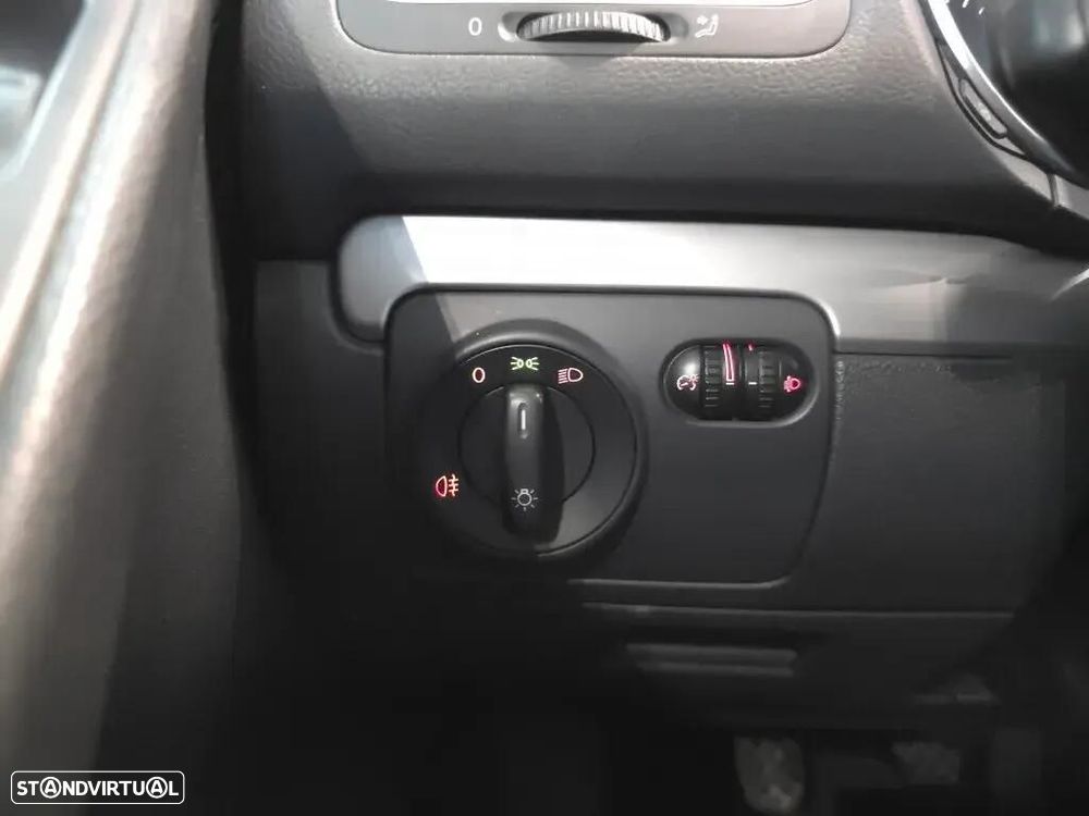 VW Golf - 16