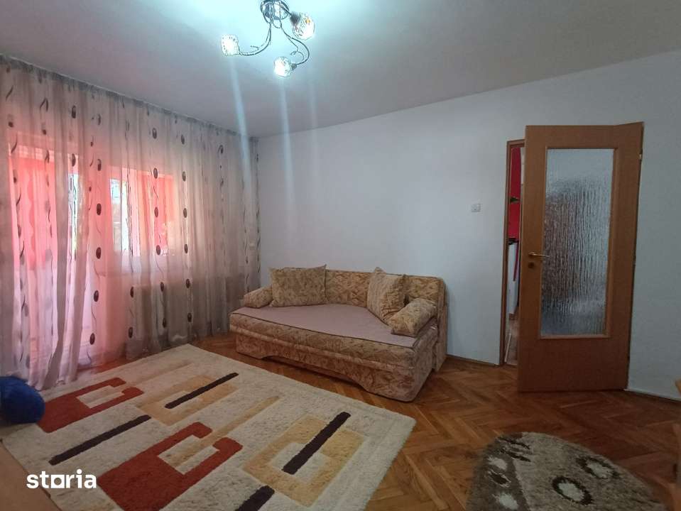 De vanzare apartament cu 2 camere zona Liceul Liviu Rebreanu — fotografia 2