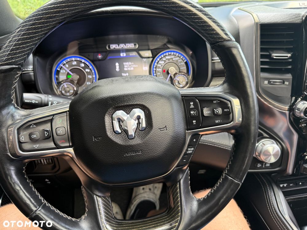 RAM 1500 5.7 Crew Cab Longbed Laramie Black - 15