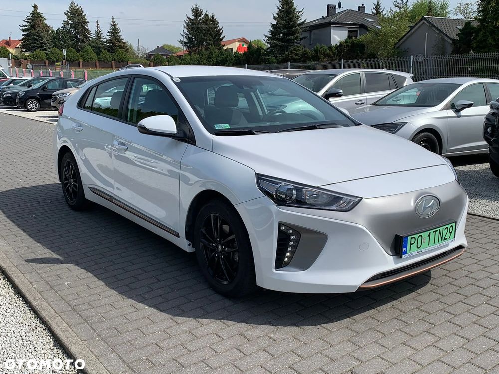Hyundai IONIQ Style - 2