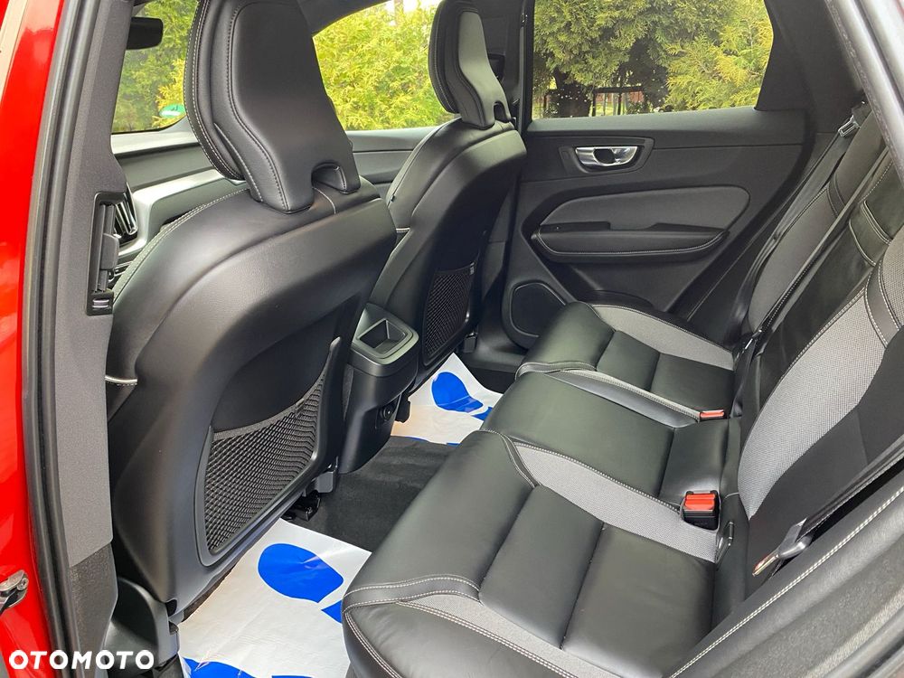 Volvo XC 60 B4 D Geartronic RDesign - 14