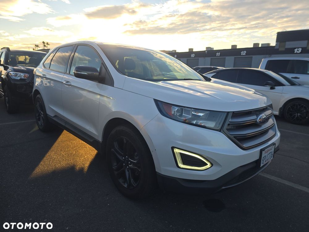 Ford Edge 2.0 EcoBlue Twin-Turbo 4WD Titanium - 13