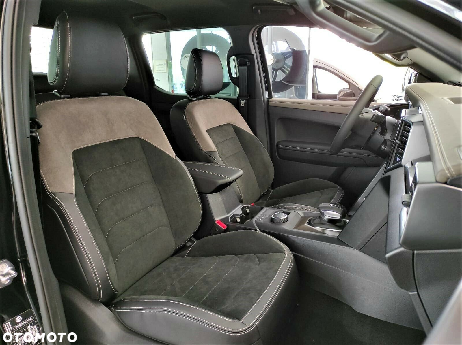 Volkswagen Amarok - 11
