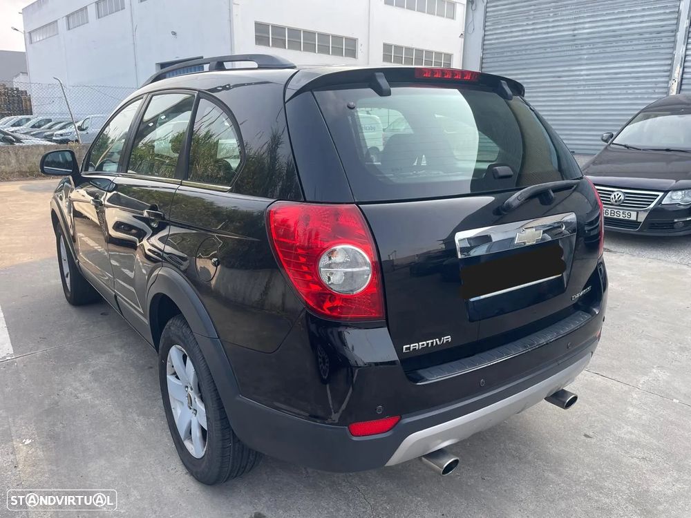 Chevrolet Captiva 2.0 VCDi Seven 7L - 4