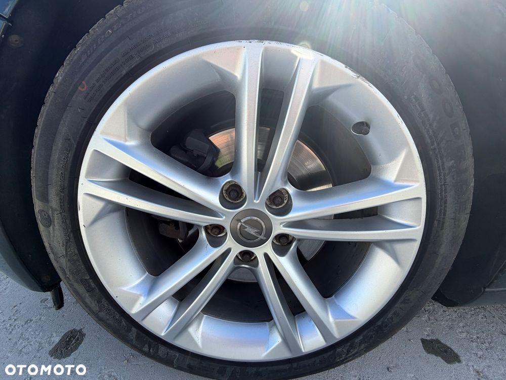 Opel Insignia - 29