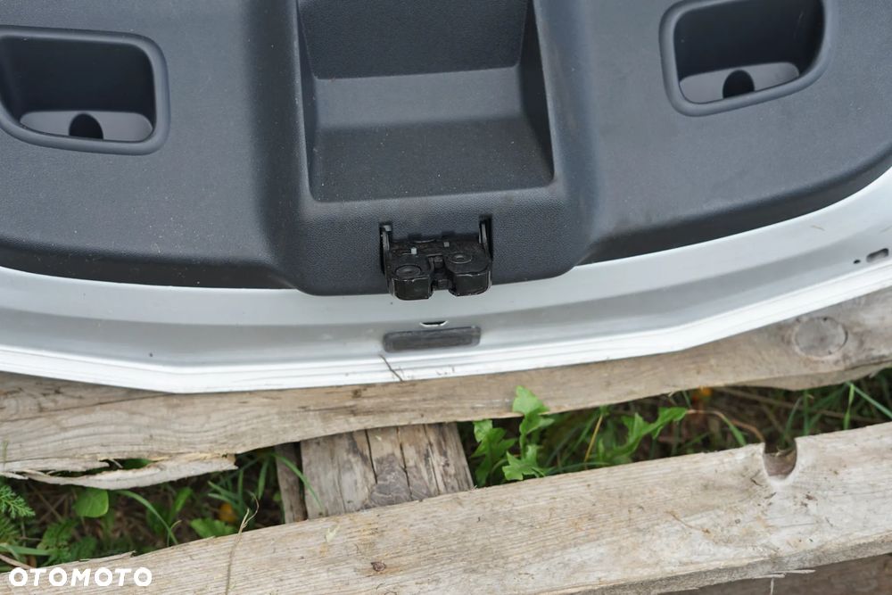 Klapa bagażnika tył Renault Megane III Coupe 3d TED69 - 14