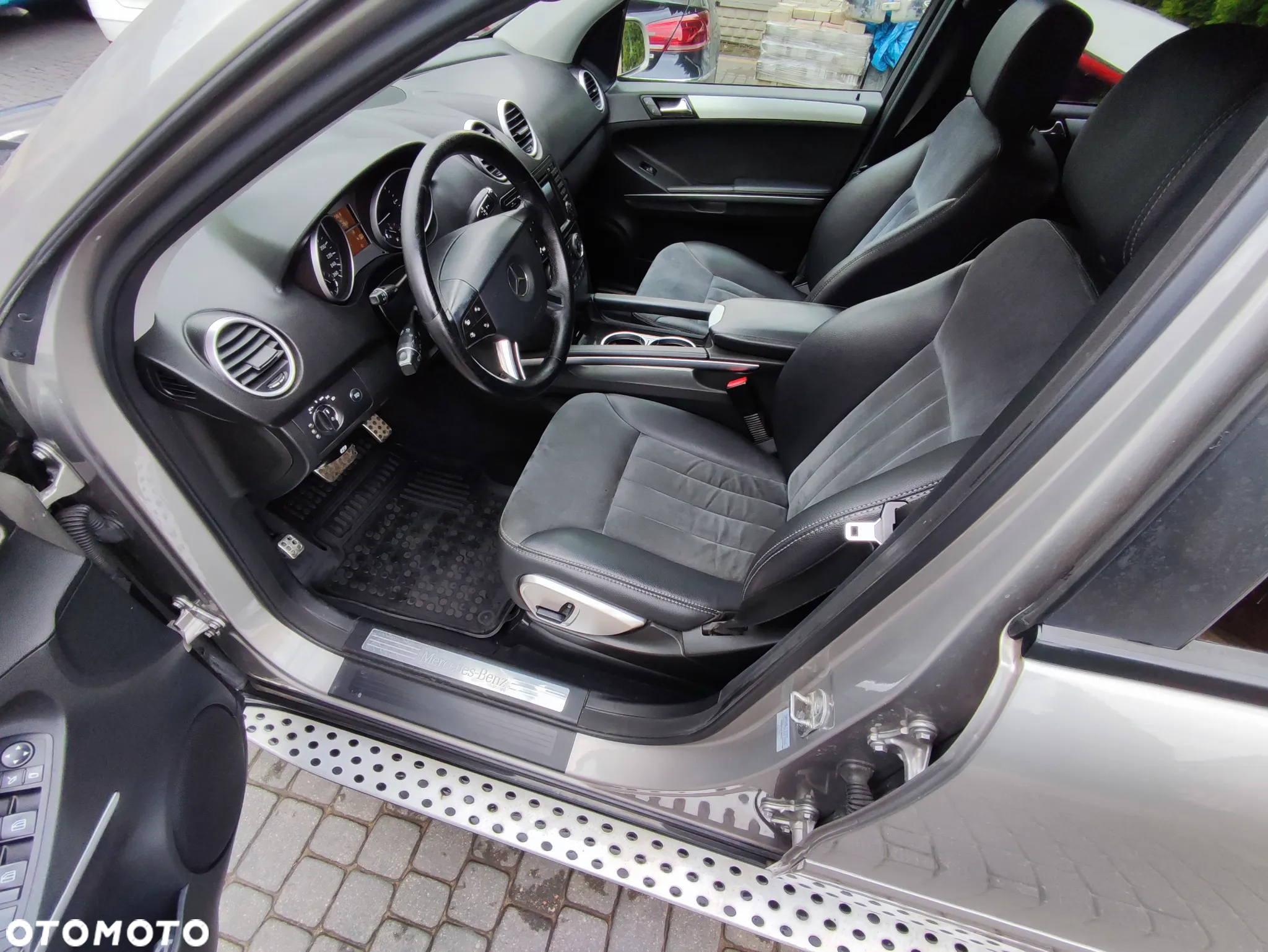 Mercedes-Benz ML 320 CDI 4Matic 7G-TRONIC - 22