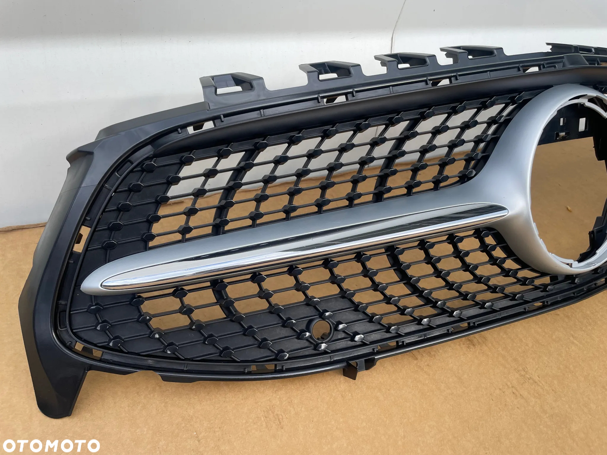 MERCEDES CLA W118 188 AMG DIAMOND CZARNE DIAMENTY GRILL ATRAPA PRZEDNIEGO ZDERZAKA ORYGINALNA ŁADNA PDC A1188880000 - 2