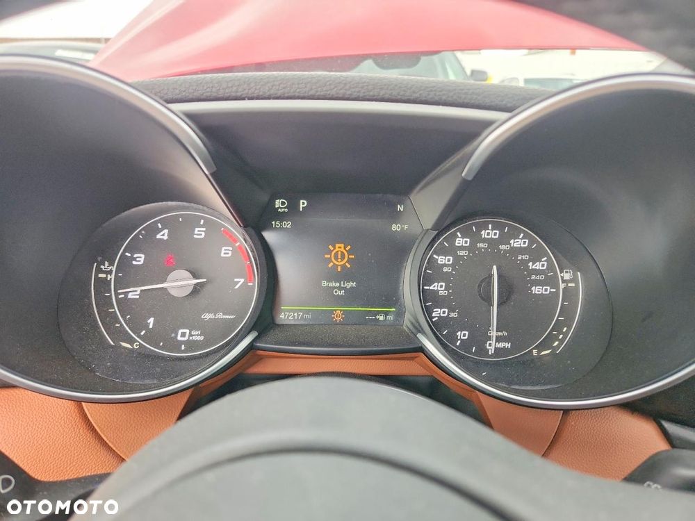 Alfa Romeo Giulia 2.0 Turbo TI Q4 - 9