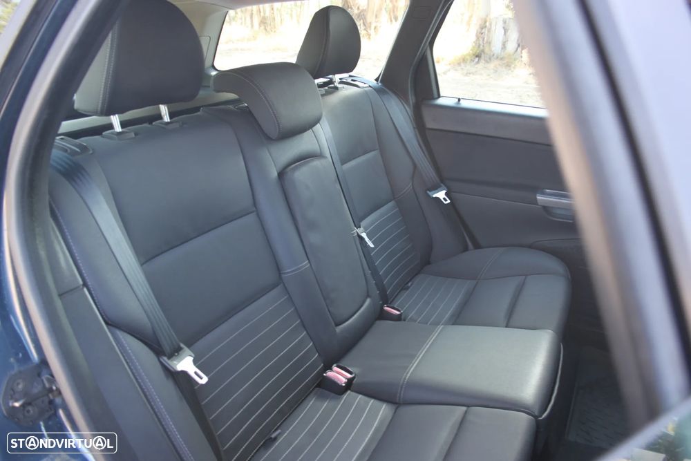 Volvo V50 2.0 D Nível 2 - 24