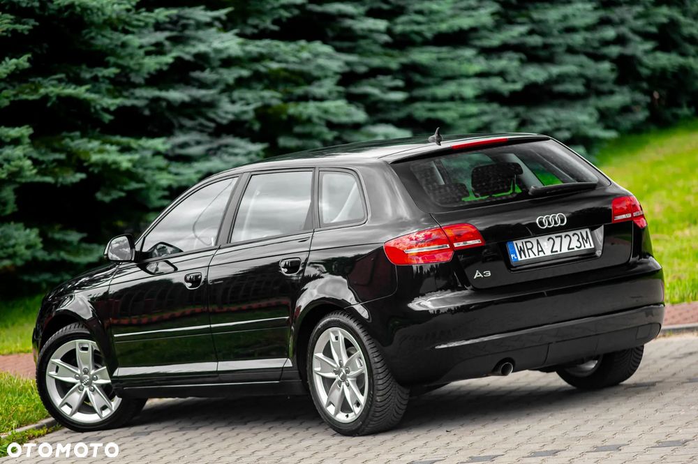 Audi A3 Sportback 1.6 S tronic Attraction - 17