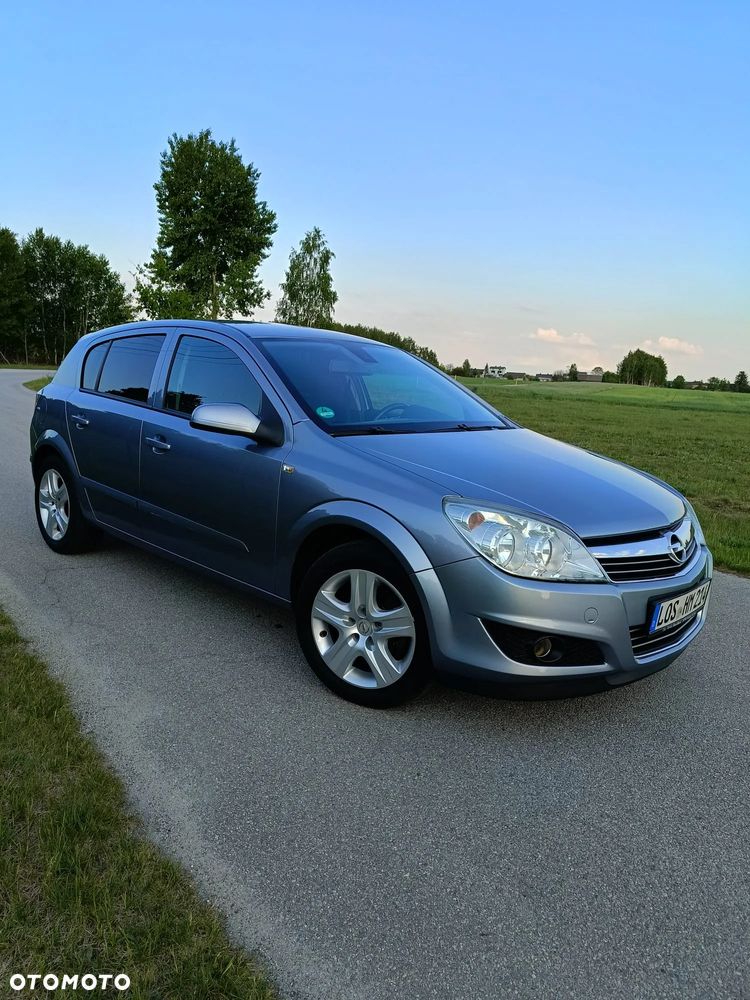Opel Astra 1.6 Edition Sport - 2