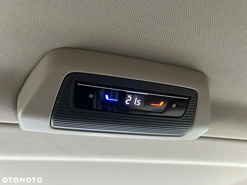 Volkswagen Multivan 1.5 TSI L1 Life DSG - 33